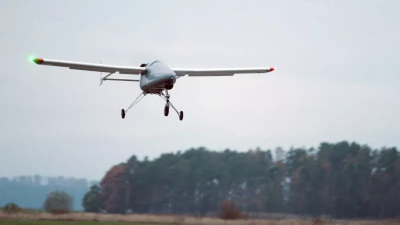 Uno de los UAV Primoco One 150 equipados con el software de inteligencia de equipo de Airbus que realiza ISR automatizado en reas amplias. Foto: Airbus