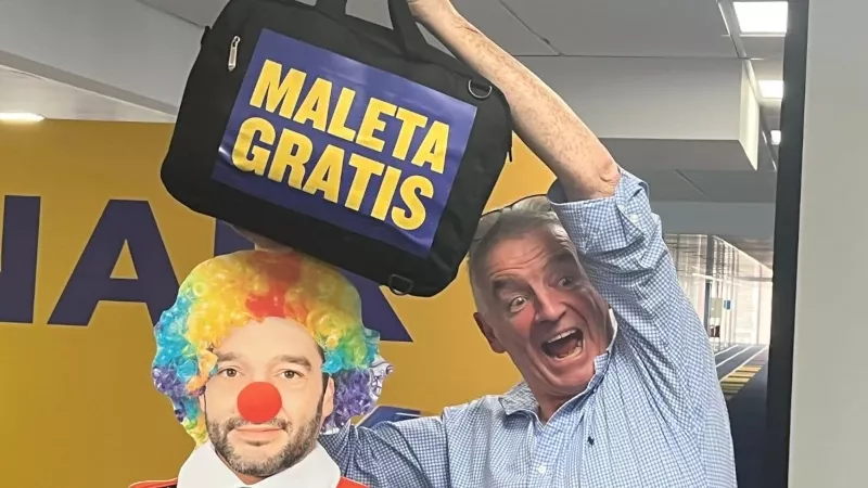 Imagen del presidente de Ryanair junto a un recorte del ministro Pablo Bustinduy caracterizado como un payaso. Foto: Ryanair