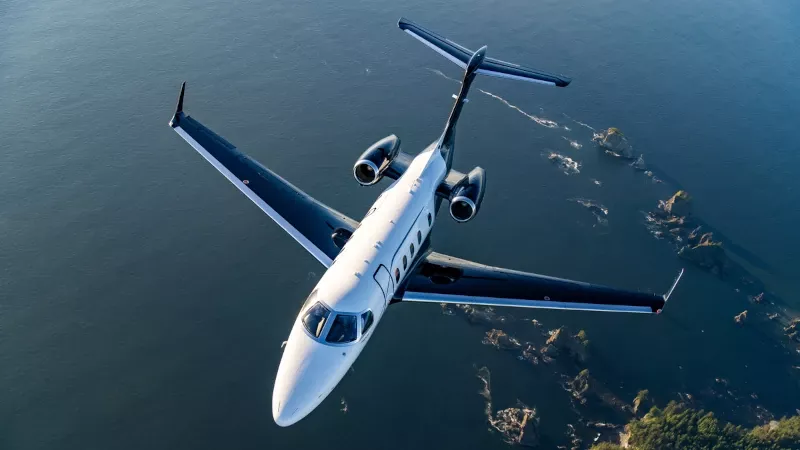 Phenom 300 en vuelo. Foto: Embarer