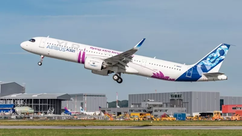 El avin de pruebas A321XLR propulsado por motores Pratt&Whitney en el momento del despegue. Foto: Airbus