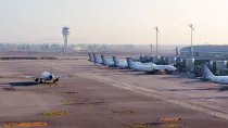 Aviones de Vueling estacionados en el Aeropuerto de Barcelona-El Prat. Foto: Vueling