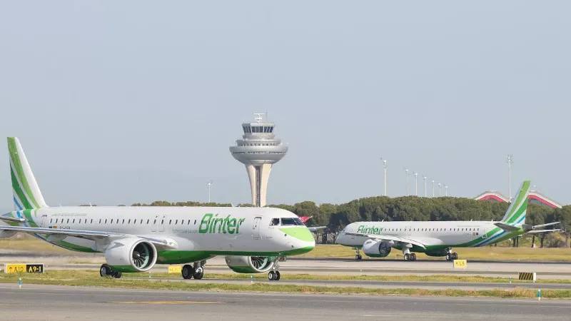 Aviones de Binter en pista. Foto: Binter