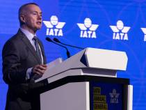 El director general de IATA, Willie Walsh en la 78.ª Reunión General Anual de IATA en Doha, Qatar.