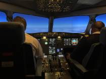 Simulador de vuelo de la escuela de pilotos Aerotec 